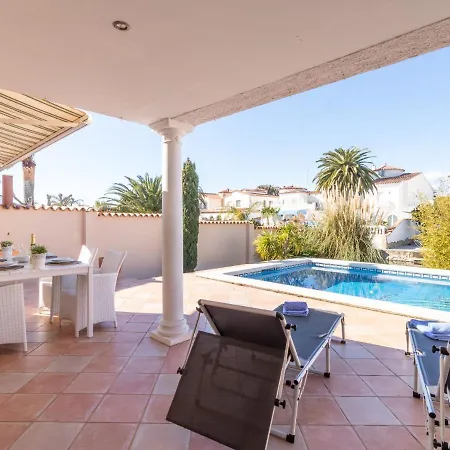 Bonica By Interhome * Empuriabrava